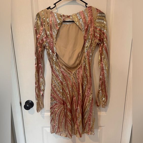 Long Sleeve Sequined Dress - Picture 5 of 5